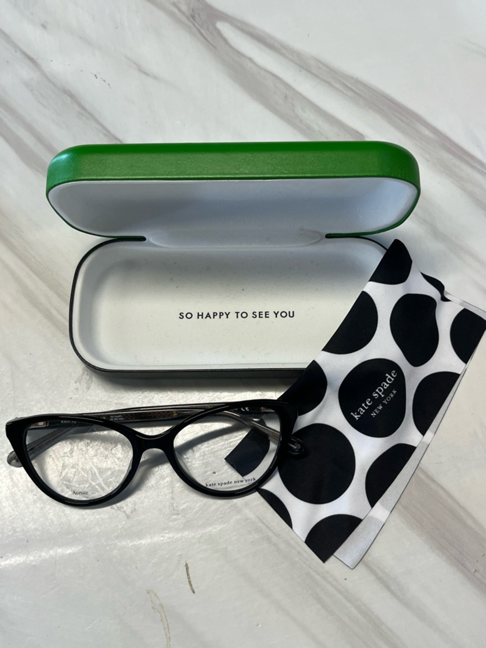 Kate Spade Eye Glasses with green case and‎ Dust Cloth